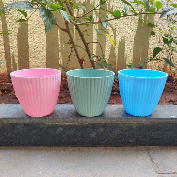 POPD001205-dx 5 inches Round Designer Pot | Plastic Planter with Ridged Pattern on surface | Stylish and Cute | Suitable for small plants and succulents used indoor / outdoor in porch, living room, Garden and can be placed on a stand